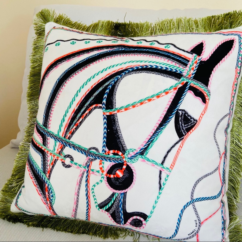 White velvet horse throw decorative accent pillow - Picture 2 of 6